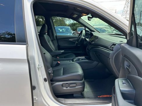 Used 2023 Honda Passport TrailSport image 40