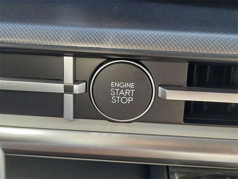 New 2026 Hyundai Santa Fe SE image 9