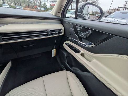 New 2026 Lincoln Corsair Premiere image 14