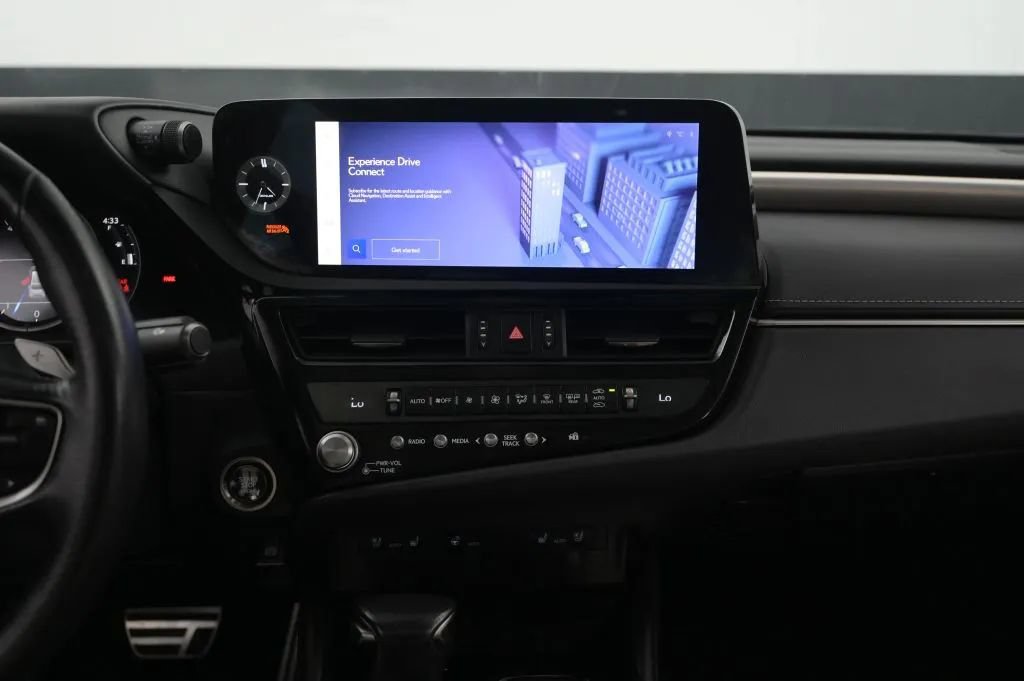 Used 2024 Lexus ES 350 F Sport w/ Accessory Package (Z2) FWD image 32