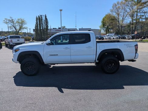 Used 2023 Toyota Tacoma TRD Pro AWD/4WD image 2