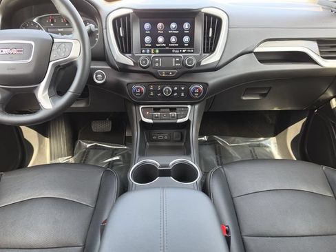 Used 2024 GMC Terrain SLT FWD image 17