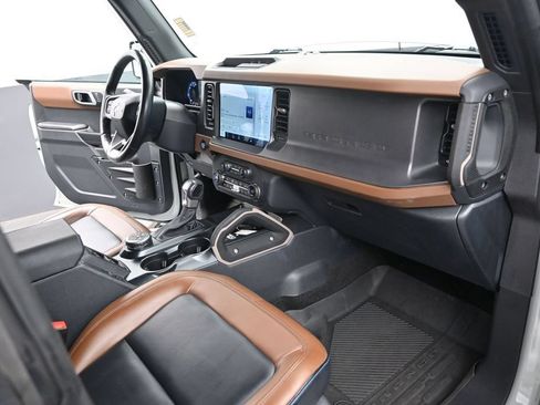 Used 2024 Ford Bronco Outer Banks AWD/4WD image 29