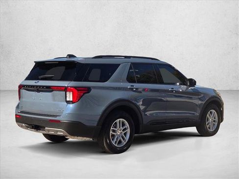 New 2026 Ford Explorer Active image 2