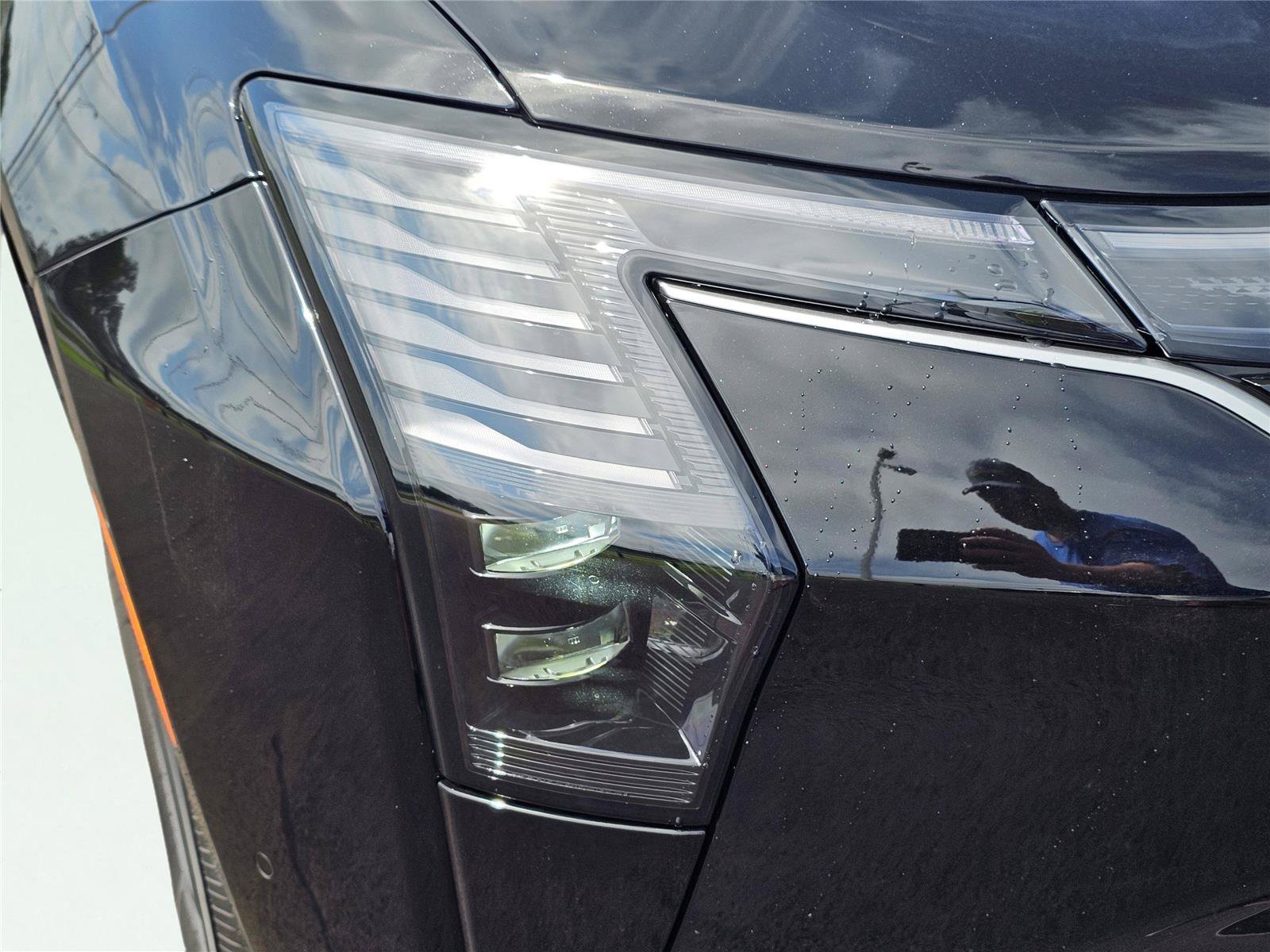 New 2027 Chrysler Pacifica Select FWD image 4