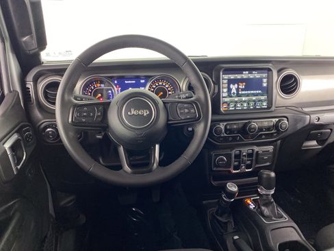 Used 2023 Jeep Gladiator Sport AWD/4WD image 20
