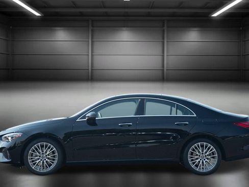 Used 2025 Mercedes-Benz CLA 250 4MATIC image 9