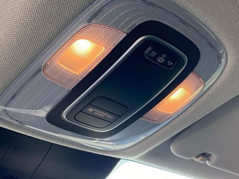 Used 2021 Hyundai Elantra SE image 20