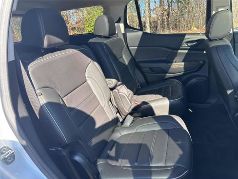 Used 2021 GMC Acadia Denali w/ Denali Technology Package image 26
