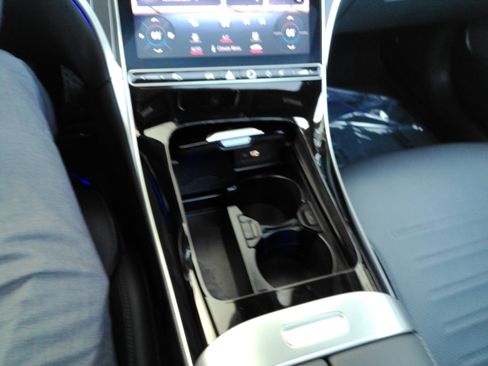 Certified 2024 Mercedes-Benz C 300 4MATIC Sedan image 35