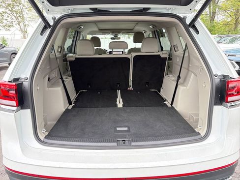 Used 2025 Volkswagen Atlas SEL AWD/4WD image 27