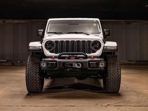 Used 2026 Jeep Wrangler Unlimited Rubicon AWD/4WD image 2