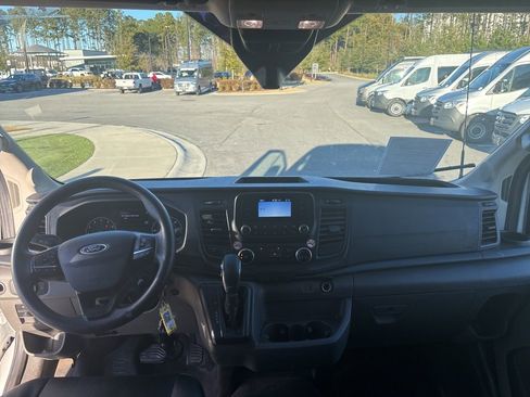 Used 2023 Ford Transit 250 Medium Roof AWD w/ Load Area Protection Package image 34