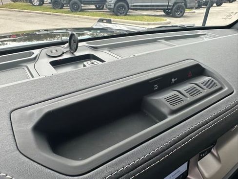 Certified 2025 Ford Bronco Outer Banks image 23