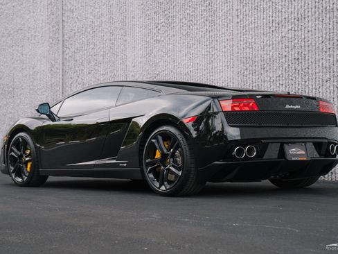 Used 2011 Lamborghini Gallardo LP 550-2 Bicolore image 3