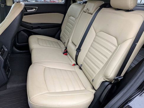 Used 2022 Ford Edge SEL w/ Convenience Package image 29