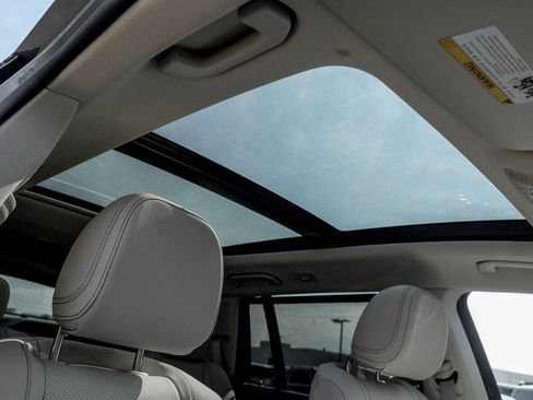 Used 2026 Mercedes-Benz GLS 450 GLS 450 image 26