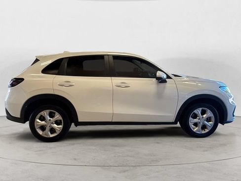 Used 2023 Honda HR-V LX image 7