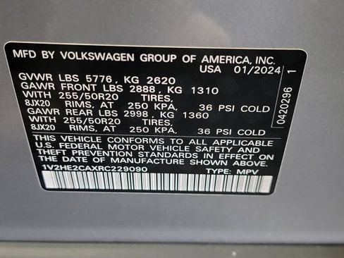 Used 2024 Volkswagen Atlas Cross Sport SE AWD/4WD image 32