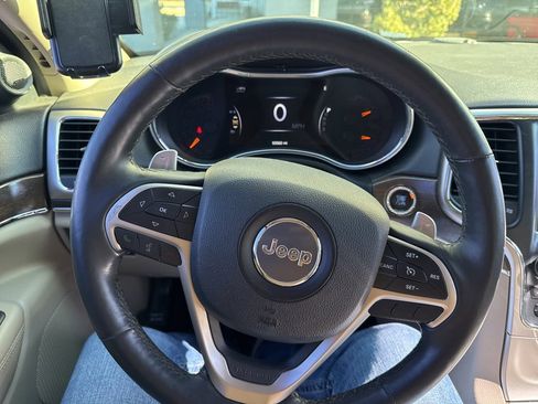 Used 2014 Jeep Grand Cherokee Limited w/ Trailer Tow Group IV image 6