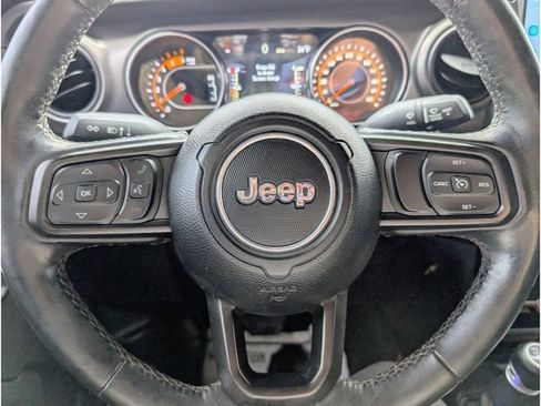 Used 2022 Jeep Wrangler Unlimited Sport S image 16