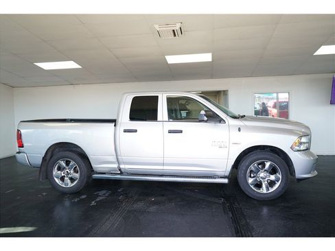 Used 2019 RAM 1500 Express w/ Express Value Package image 8