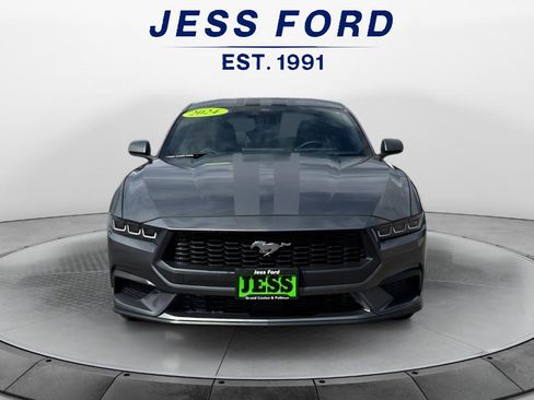 Used 2024 Ford Mustang Coupe image 8