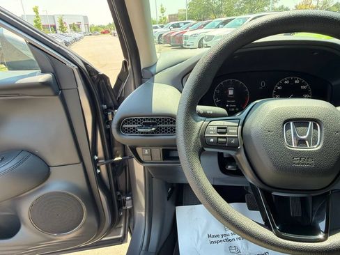Used 2025 Honda HR-V LX image 24