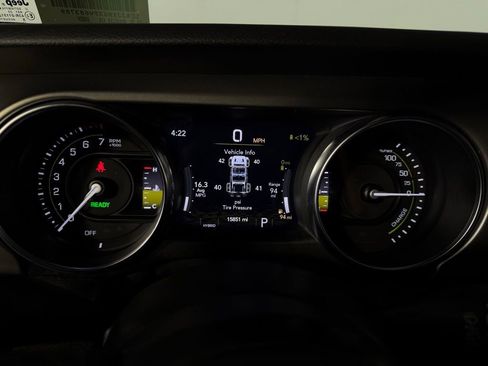 Used 2023 Jeep Wrangler Unlimited w/ Cold Weather Group AWD/4WD image 14