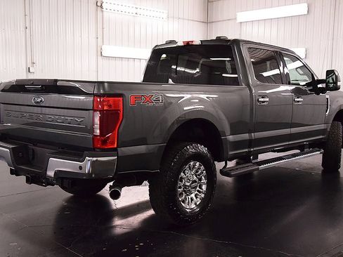 Used 2020 Ford F250 XLT w/ XLT Premium Package AWD/4WD image 9