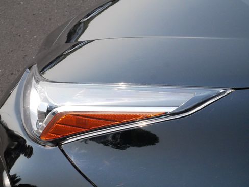 Used 2021 Toyota Prius LE FWD image 16