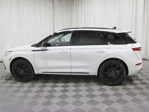 New 2026 Lincoln Corsair Grand Touring w/ Jet Appearance Package AWD/4WD image 35
