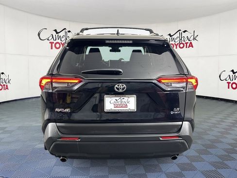 Used 2025 Toyota RAV4 LE image 6
