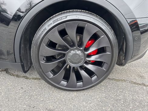 Used 2022 Tesla Model Y Performance image 33