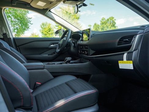 New 2026 Nissan Rogue SV image 11