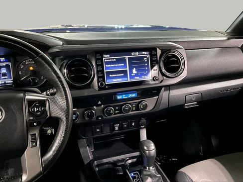 Used 2023 Toyota Tacoma TRD Off-Road AWD/4WD image 7