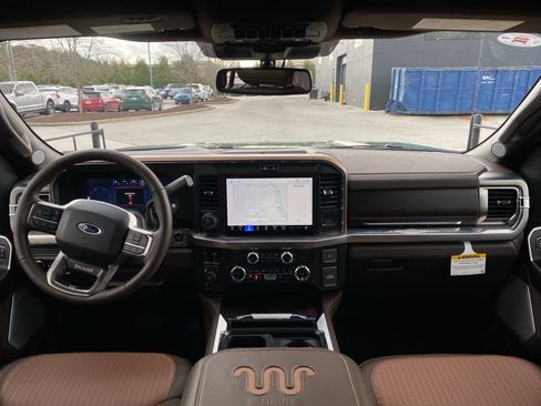 Used 2025 Ford F350 King Ranch image 32