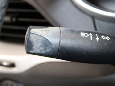 Used 2014 Jeep Cherokee Latitude FWD image 17