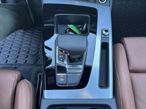 Used 2025 Audi Q5 2.0T Premium w/ Convenience Plus Package image 20