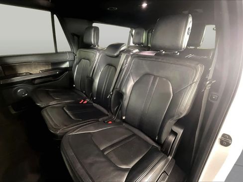 Used 2019 Ford Expedition Max Limited RWD image 18