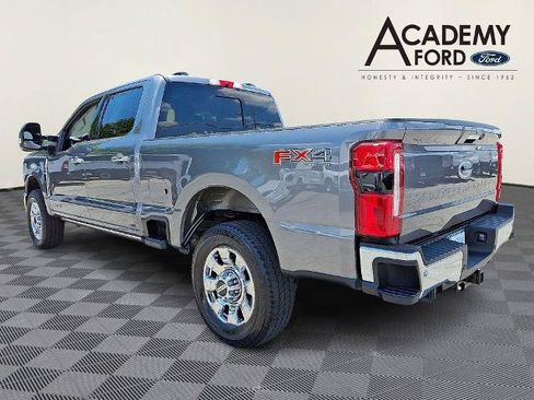 Certified 2024 Ford F250 Lariat w/ Lariat Ultimate Package AWD/4WD image 4