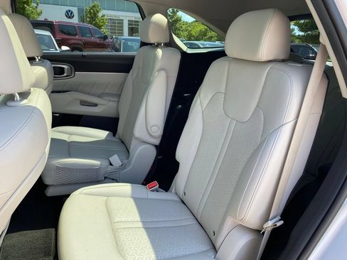 Used 2023 Kia Sorento SX Prestige w/ Panoramic Sunroof Package AWD/4WD image 28