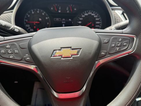 Used 2025 Chevrolet Malibu LT FWD image 25