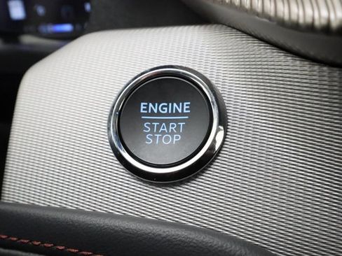 Used 2025 Ford Explorer Active image 18