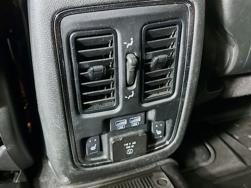 Used 2021 Jeep Grand Cherokee Overland image 29