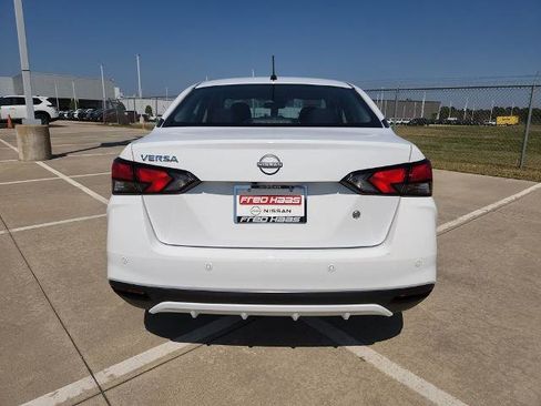 Certified 2025 Nissan Versa S w/ Trunk Package image 6