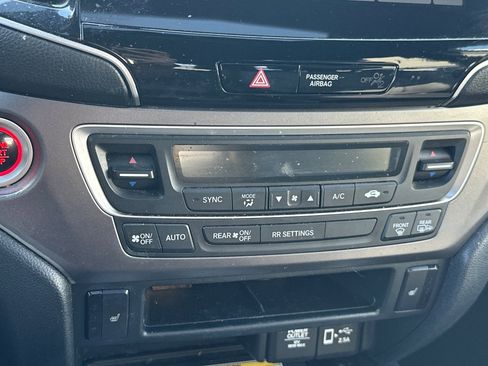 Used 2023 Honda Passport EX-L image 23