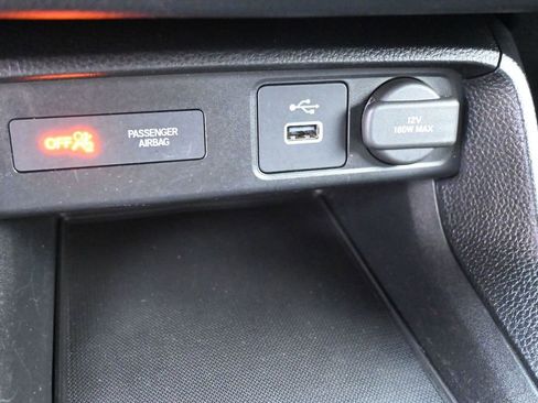Used 2023 Honda Civic Sport image 12