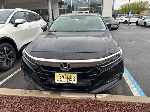Used 2020 Honda Accord Touring image 8