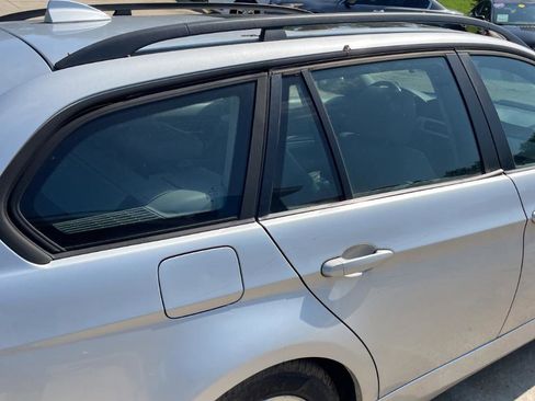 Used 2007 BMW 328xi Wagon image 11